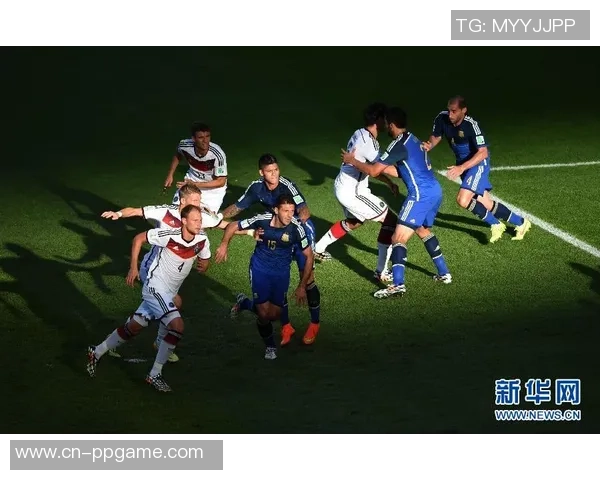 迪马拉足球：探索足球的魅力与激情，连接梦想与现实的绿茵之路